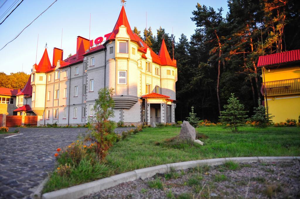 Oazis-M Hotel Babin Екстериор снимка
