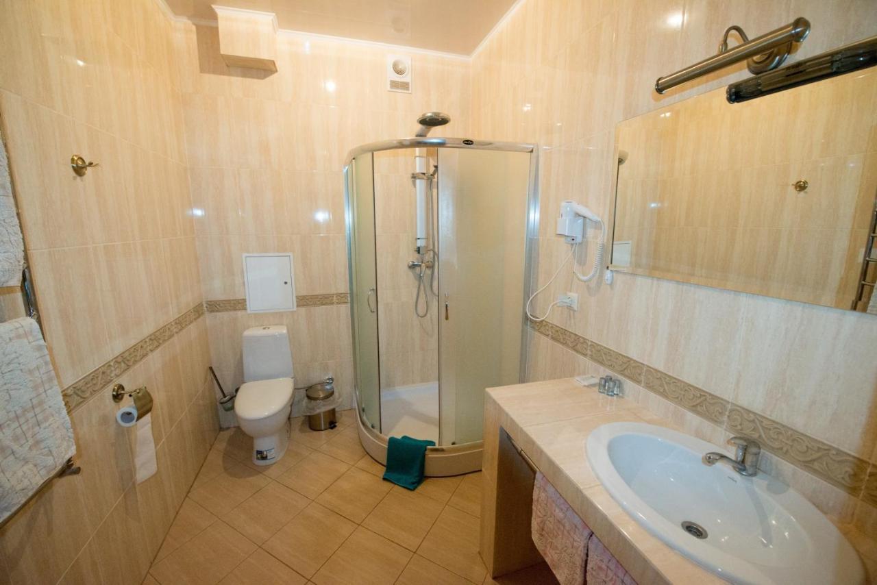 Oazis-M Hotel Babin Екстериор снимка