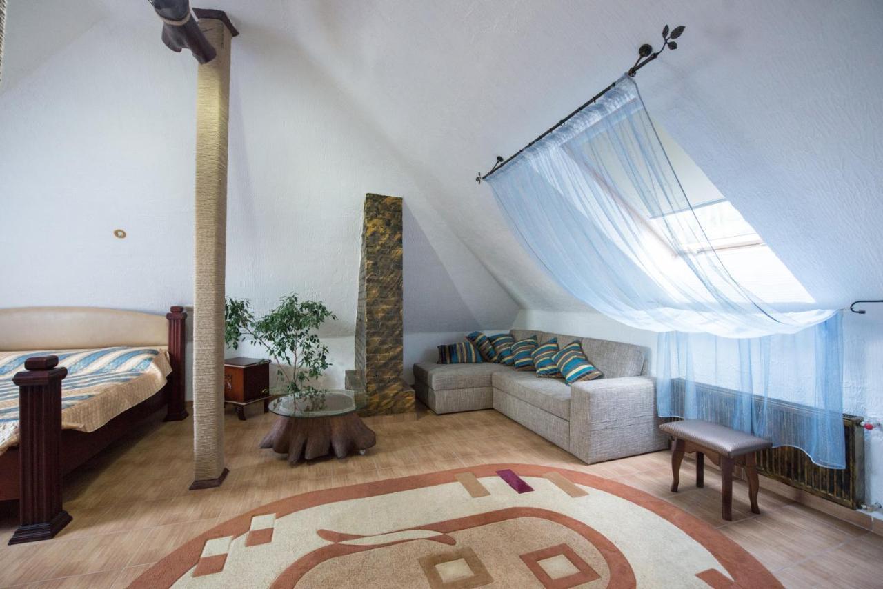 Oazis-M Hotel Babin Екстериор снимка
